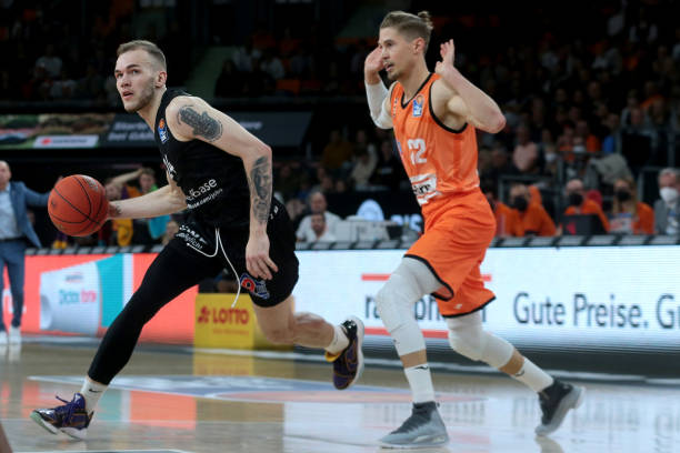 教练定期来 教练定期来